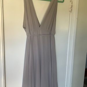 Stunning gray maxi perfect for fall weddings